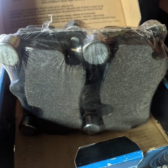 Brake Pads - REAR - Picture 4 of 4